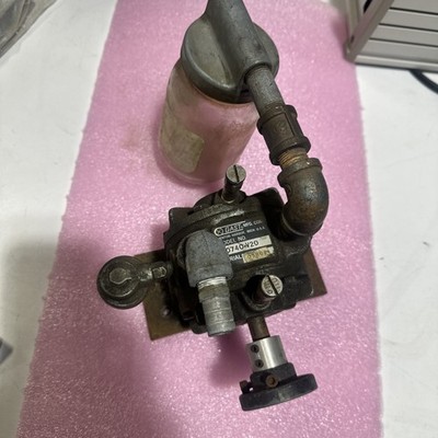 GAST Model 0740 Rotary Vane Vacuum Pump