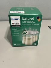 Philips Avent Natural Glass Baby Bottles with Natural Response Nipples