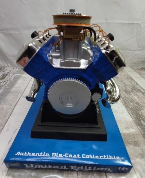 Liberty Classics 427 SOHC Ford Engine Model Moving Parts Excellent Condition - Image 2 of 4