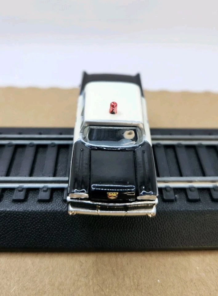 CMW Classic Metal Works Ho 1959 Ford Fairlane Police Car Mini Metals 1:87 EUC - Image 3 of 4