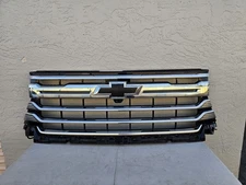 2024-2025 Chevy Silverado 2500HD 3500HD 2500 3500 HIGHT COUNTRY Grille Camera 