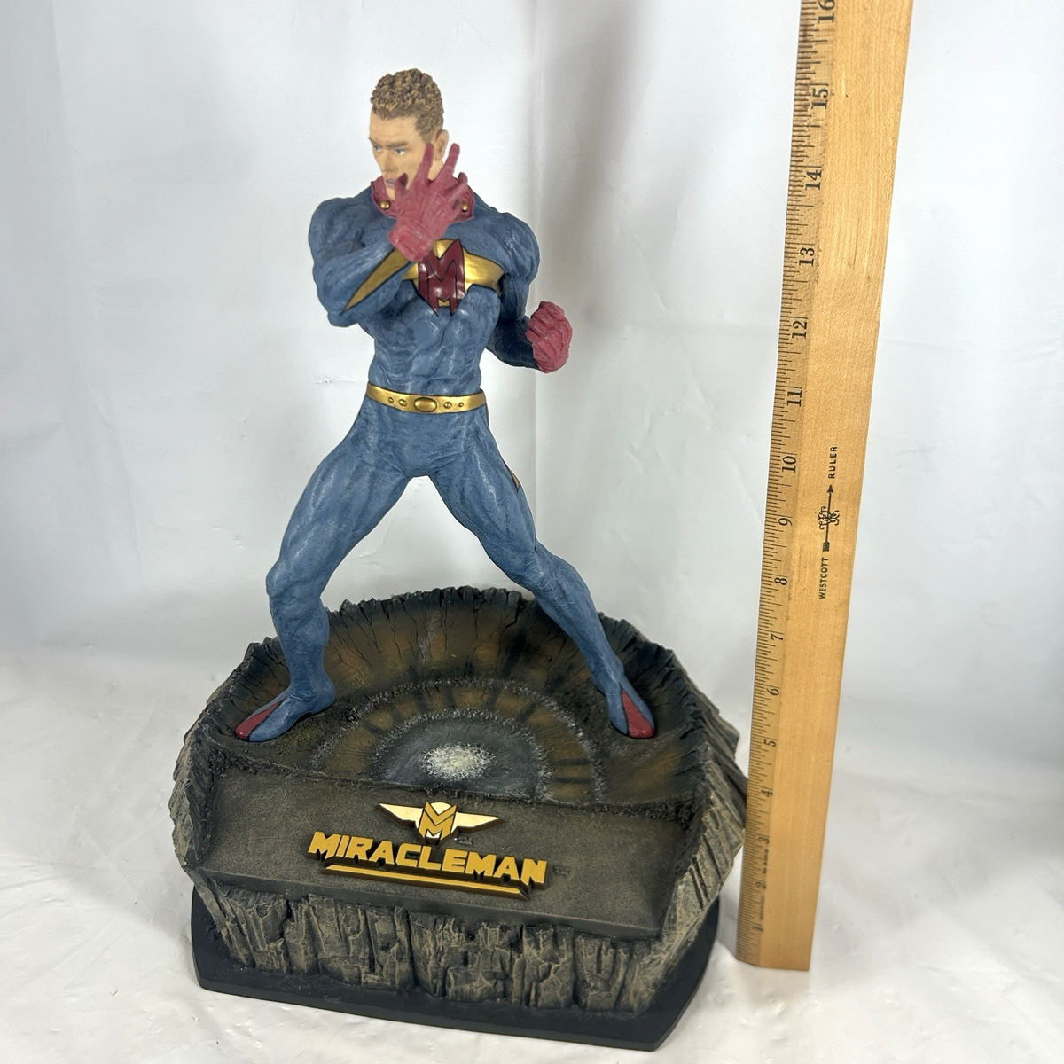 Miracleman Statue 2003 McFarlane Toys Cold Cast Resin Vintage