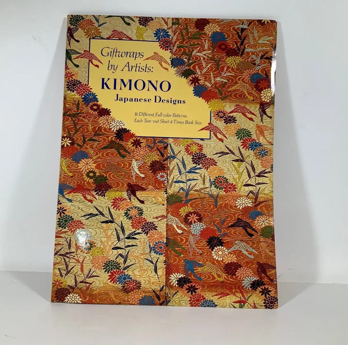 Harry N. Abrams GIFTWRAPS by Artists KIMONO JAPANESE DESIGNS Book 