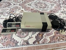 Nintendo Entertainment System NES-001 Set Original Console With 2 Controllers