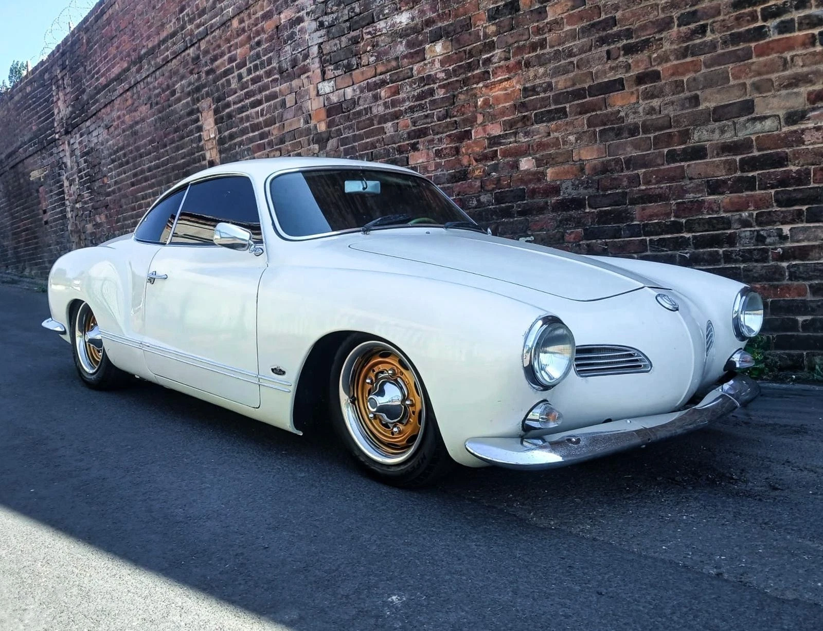 1966 Volkswagen Karmann Ghia Lowered Air Ride Stunning 1600cc