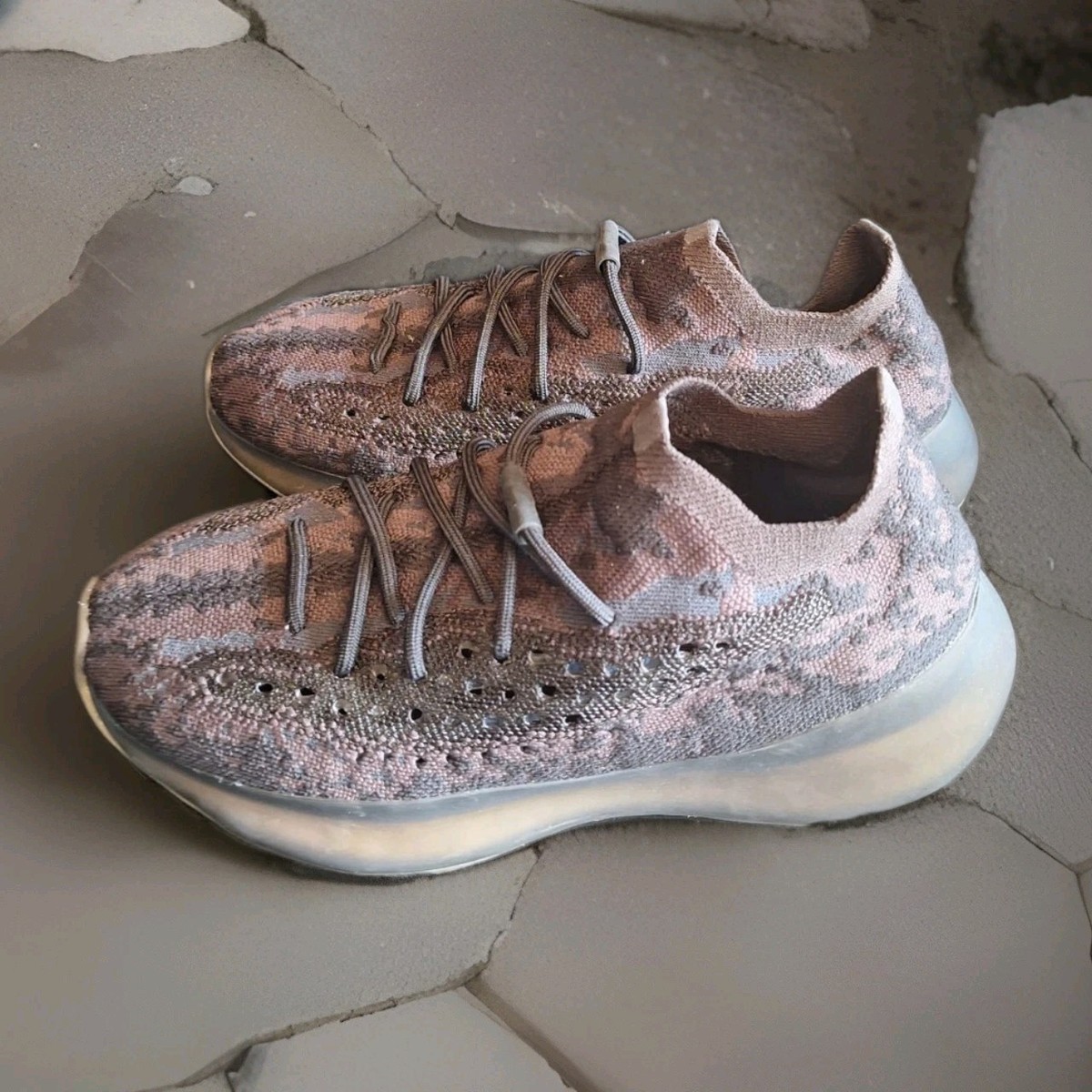 Size adidas Yeezy Boost 380 Onyx 194816664072|