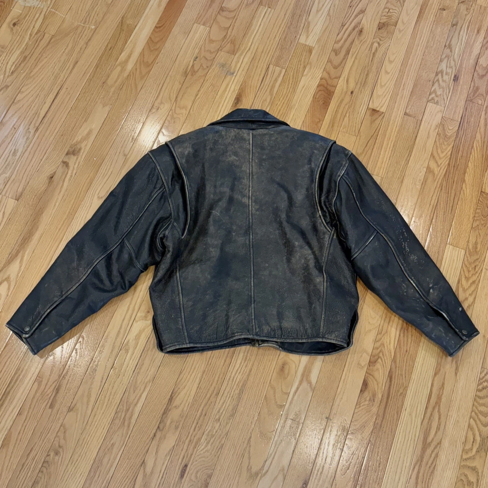 Men's Andrew Marc Distressed Brown Leather (Size M) - product detail image 2