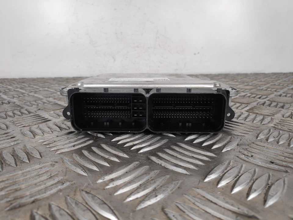 2016 VOLKSWAGEN TIGUAN AD1,AX1,BT1 ECU 04L 907 309 P - Immagine 2 di 3