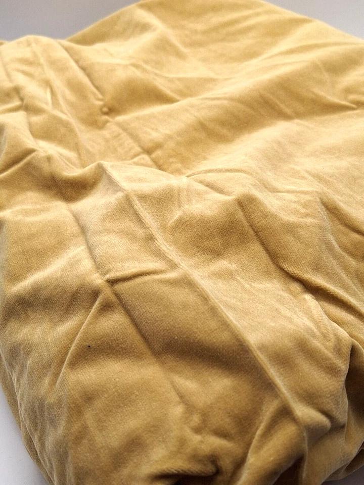 Cortinas de terciopelo dorado forradas de un solo panel 85" de largo 68" de ancho Foto 2 de 4