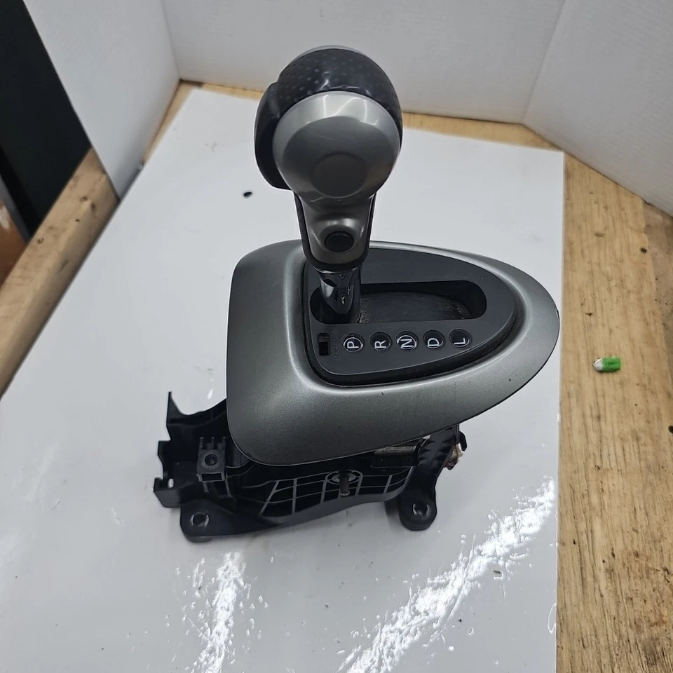 2008-2013 Nissan Rogue Automatic Transmission Gear Floor Shifter Lever OEM - Image 2 of 4