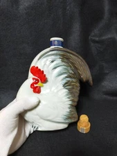 Suntory Royal Whisky Japanese Zodiac Rooster Chicken Pottery bottle (empty)　酉