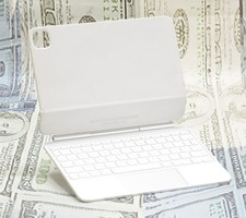 Apple Magic Keyboard for iPad Pro 11 inch MWR03LL/A M4 M5 A2975 White