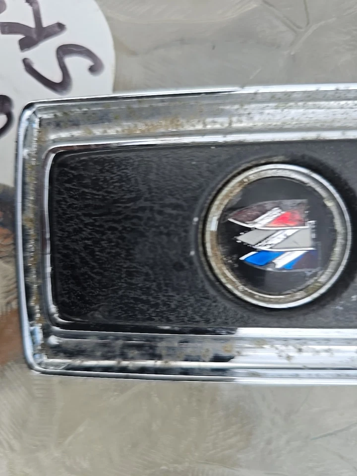 Buick Skylark Gran Sport 1967 1968 volante bocina botón 9746066 9746061 Foto 4 de 4