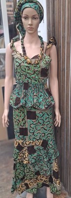 Schönes Kleid Set mit afrikanischem Print