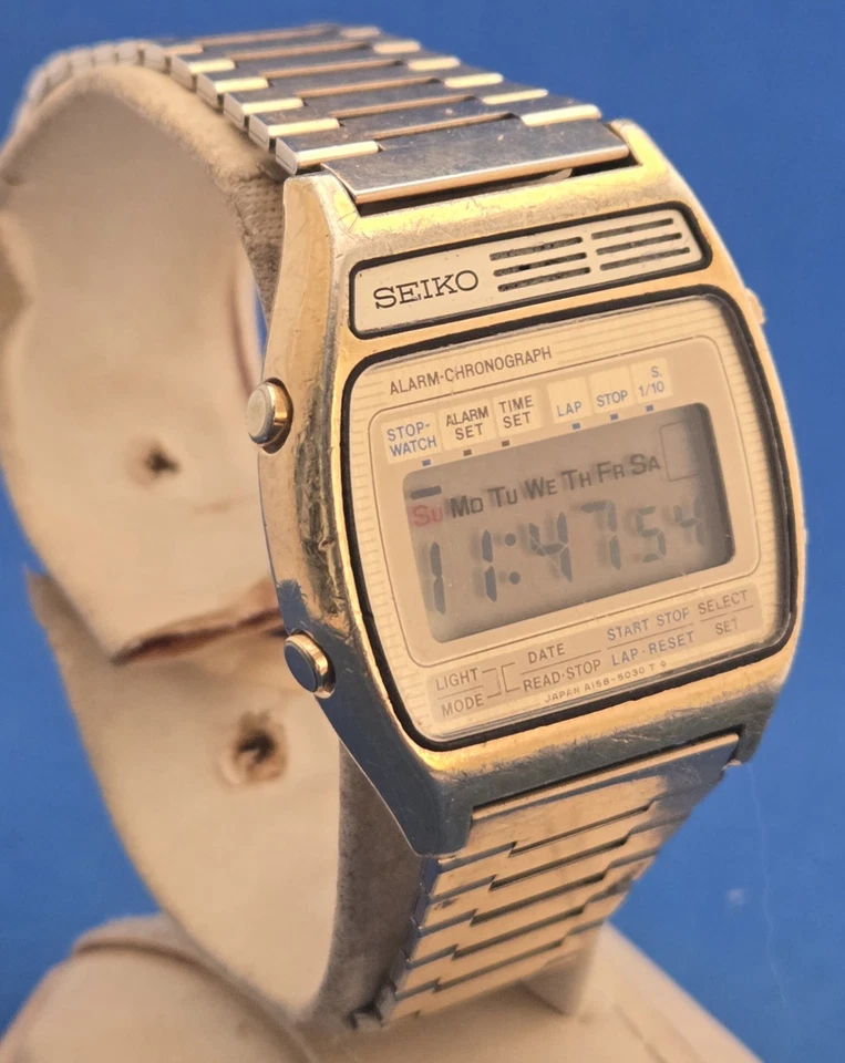 Reloj de cuarzo digital Seiko vintage años 80 para hombre.Modelo #A158-51599 ENVÍO GRATUITO. Foto 3 de 4