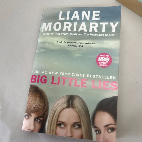 LOT 4 x Liane Moriarty Books Big Little Lies Husband’s Secret Guilty Wishes - Picture 6 of 13