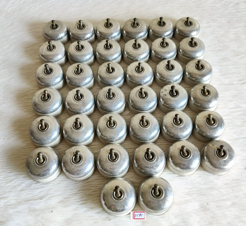 Interruptores eléctricos de cerámica de aluminio vintage de los años 40 juego de 38 EC71 en funcionamiento Foto 2 de 4