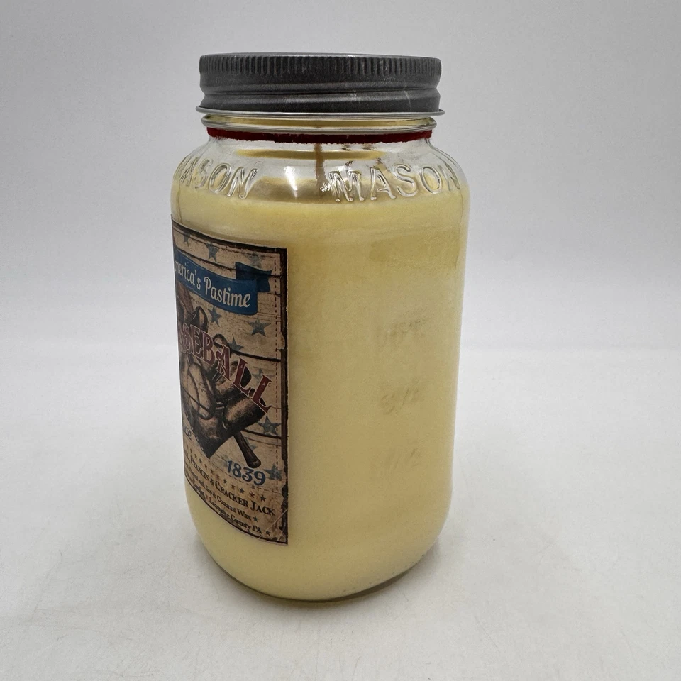 Tarro de albañil de vela de soja de peanuts y galletas de béisbol 110 horas Lancaster PA Foto 2 de 4