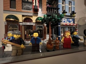 LEGO Creator Expert 10246 Detective's Office with instructions , COMPLETE