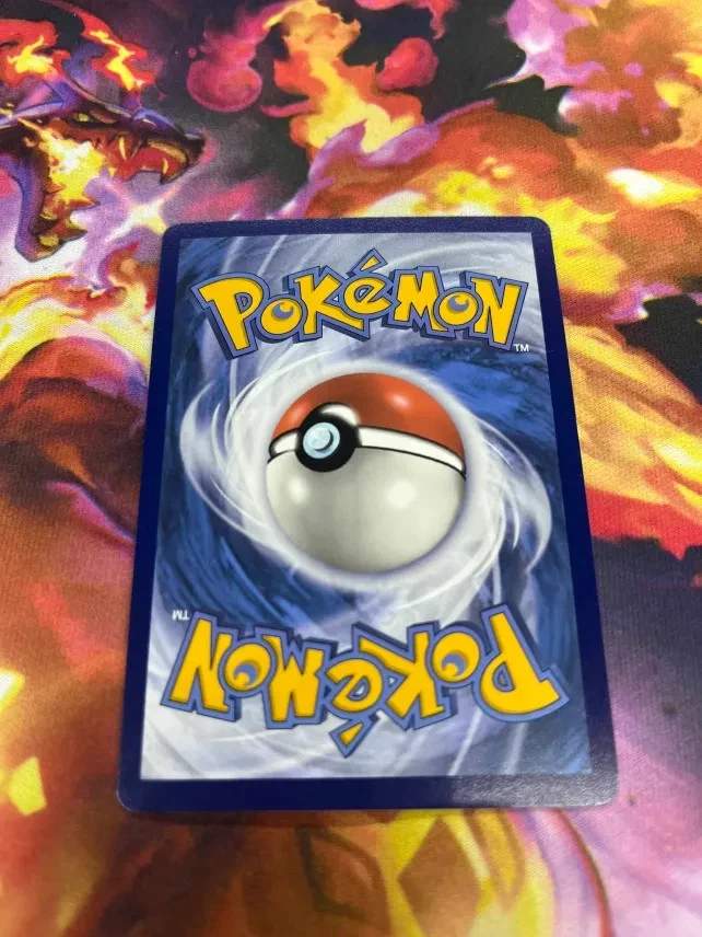 Combee 011/189 Swsh10: Astral Radiance Regular NM-Mint Pokémon TCG - Image 2 of 4