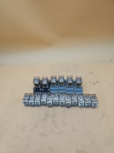 LOT OF 18 Square D Relays. 9 - 8501-RS14, 9 - 8501-RS4