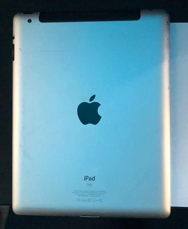 Apple iPad 2 9,7" 16 Go Wi-Fi Tablette - Blanche - Photo 4/4