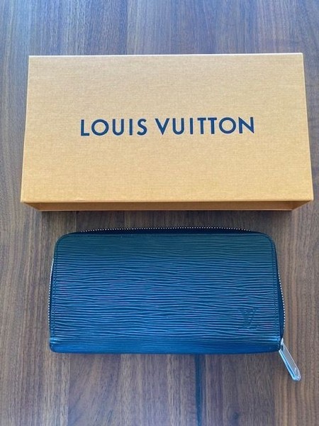 Louis Vuitton Zipp Epi-Leder schwarz - 1 x gebraucht