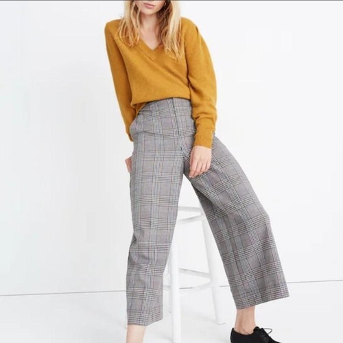 Madewell, Madewell Westgate V-Neck Sweater in Coziest Yarn XXS