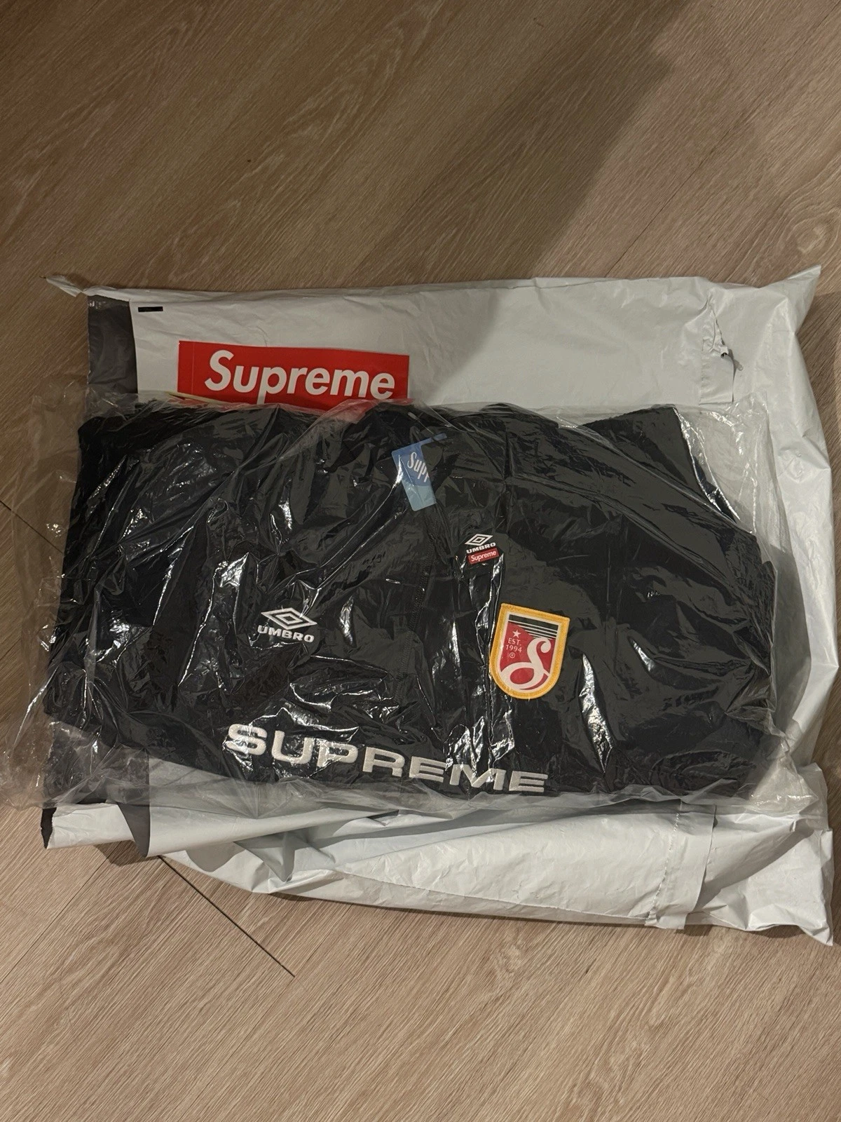 Supreme x Umbro Men's Black Full Zip Jacket Embroidered Logo Stand-Up Short image 4