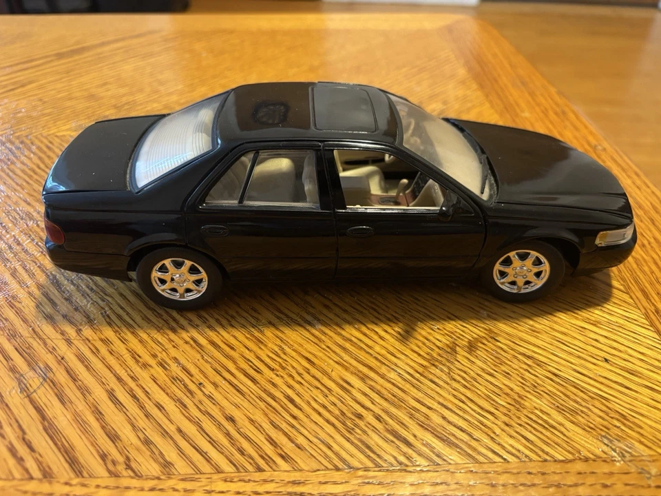 1/18 ANSON 1998 CADILLAC SEVILLE STS - Image 3 of 4