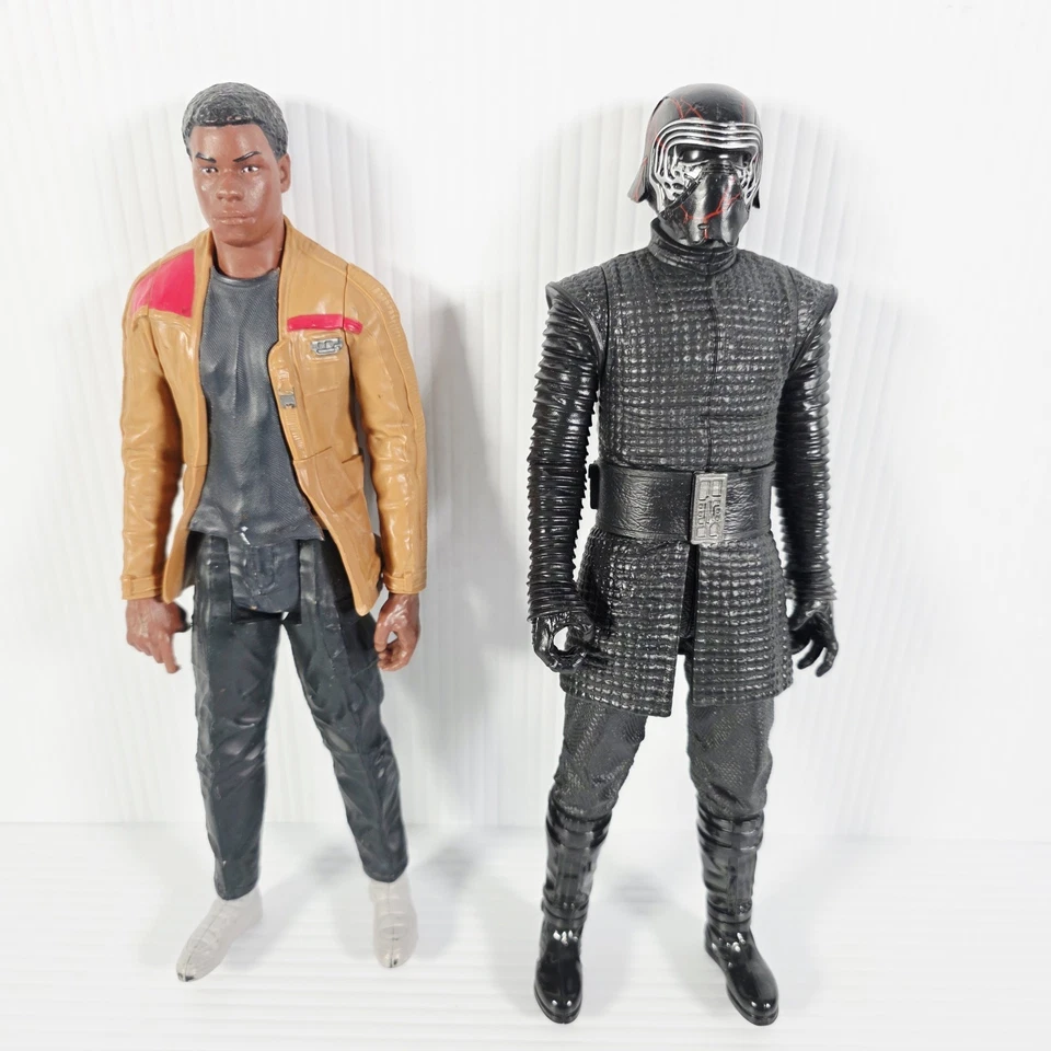 孩之宝星球大战最后的绝地武士 12 英寸 Kylo Ren & 11 英寸芬兰人 - 公仔 2013 — 第 3/4 张图片