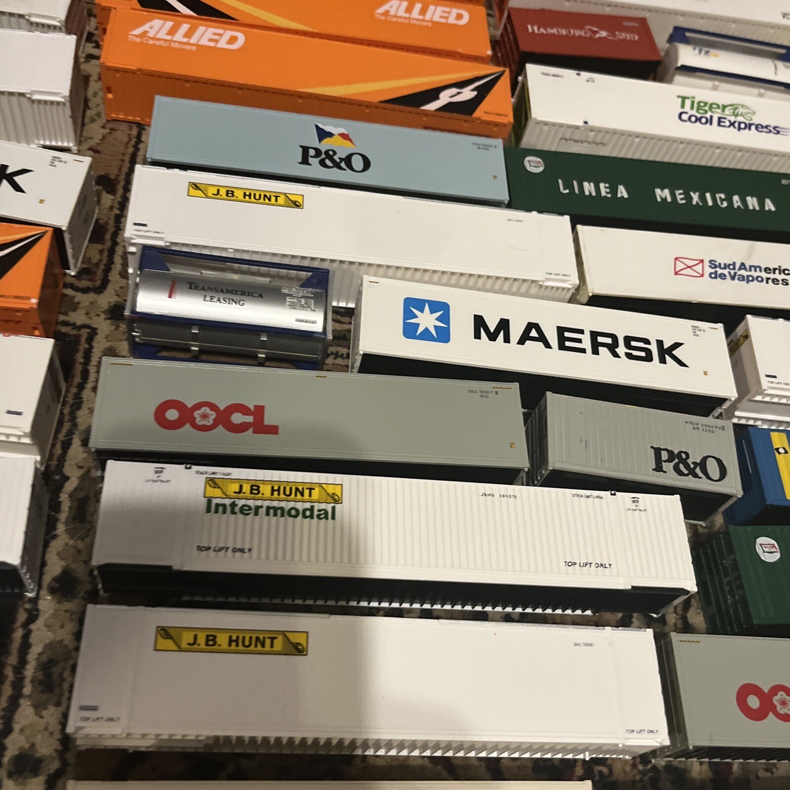 HO Scale Lot Of 57 Assorted Intermodal Shipping Containers Cargo