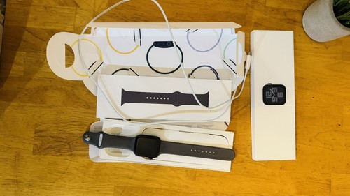 apple watch se 2ème gen 44mm gps - Photo 2 sur 4