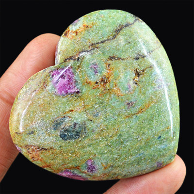 281.00 CTS NATURAL GREEN RUBY ZIOSITE HEART SHAPED UNTREATED LOOSE