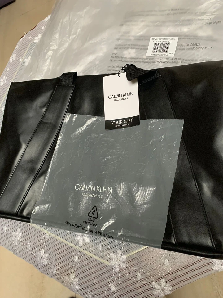 Calvin Klein Designer  Bag Rare ￼design￼ New With Tags￼ - Image 4 of 4