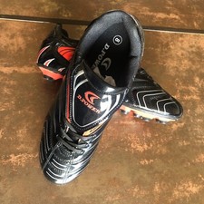 D Power Men's Black And Red Cleats Size 8. MA8707