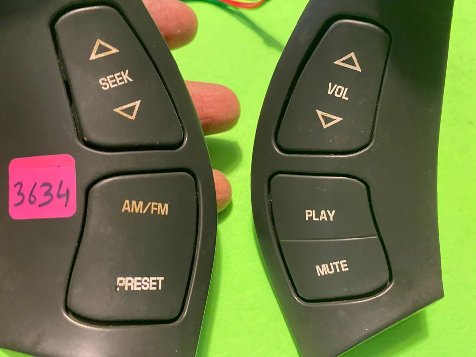 Interruptor de control de crucero de dirección Oldsmobile Silhouette 1997-99 OEM Foto 2 de 4