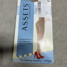 NWT ASSETS BY SPANX Womens Super Control High Waist Mid Thigh Shaper Nude Size 5