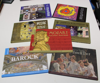 Sammlung von 7 Markenbüchern der Österreichischen Post Kunst und Kultur Top Zu