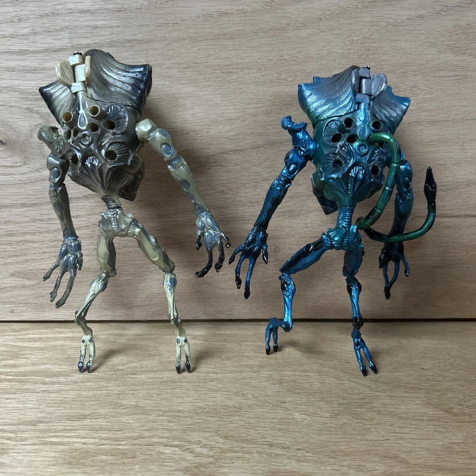 Lote de 2 figuras de acción ID4 Independence Day Alien azul y marrón oficial científico 8" Foto 2 de 4