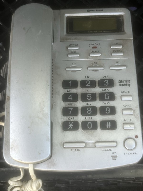 Lenoxx Sound Corded Telephone Silver w/ Caller ID, Call Waiting, Speakerphone