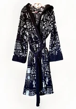 BBC Dr Doctor Who Time Lord Tardis Time Machine Black & White Hooded Fleece Robe