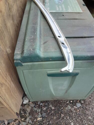 Triumph Tr6 Windscreen capping 4 Holes Original - Picture 2 of 7