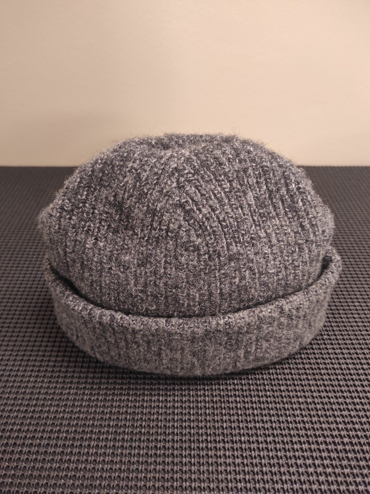 Vtg Y2K Gap Beanie Men Women OSFA Toboggan Skully Skull Cap Hat Gray