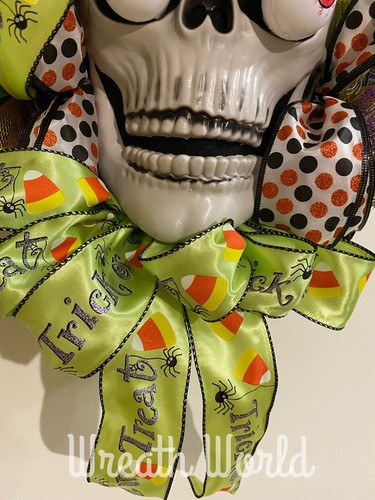 DEAD SKULL HALLOWEEN WREATH SORRY WE’RE DEAD NEW HANDMADE HALLOWEEN DECORATION - Picture 4 of 5