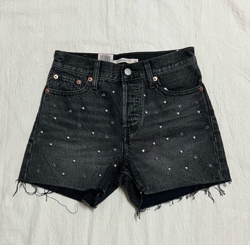 Levi’s Wedgie Fit Shorts - Picture 2 of 5