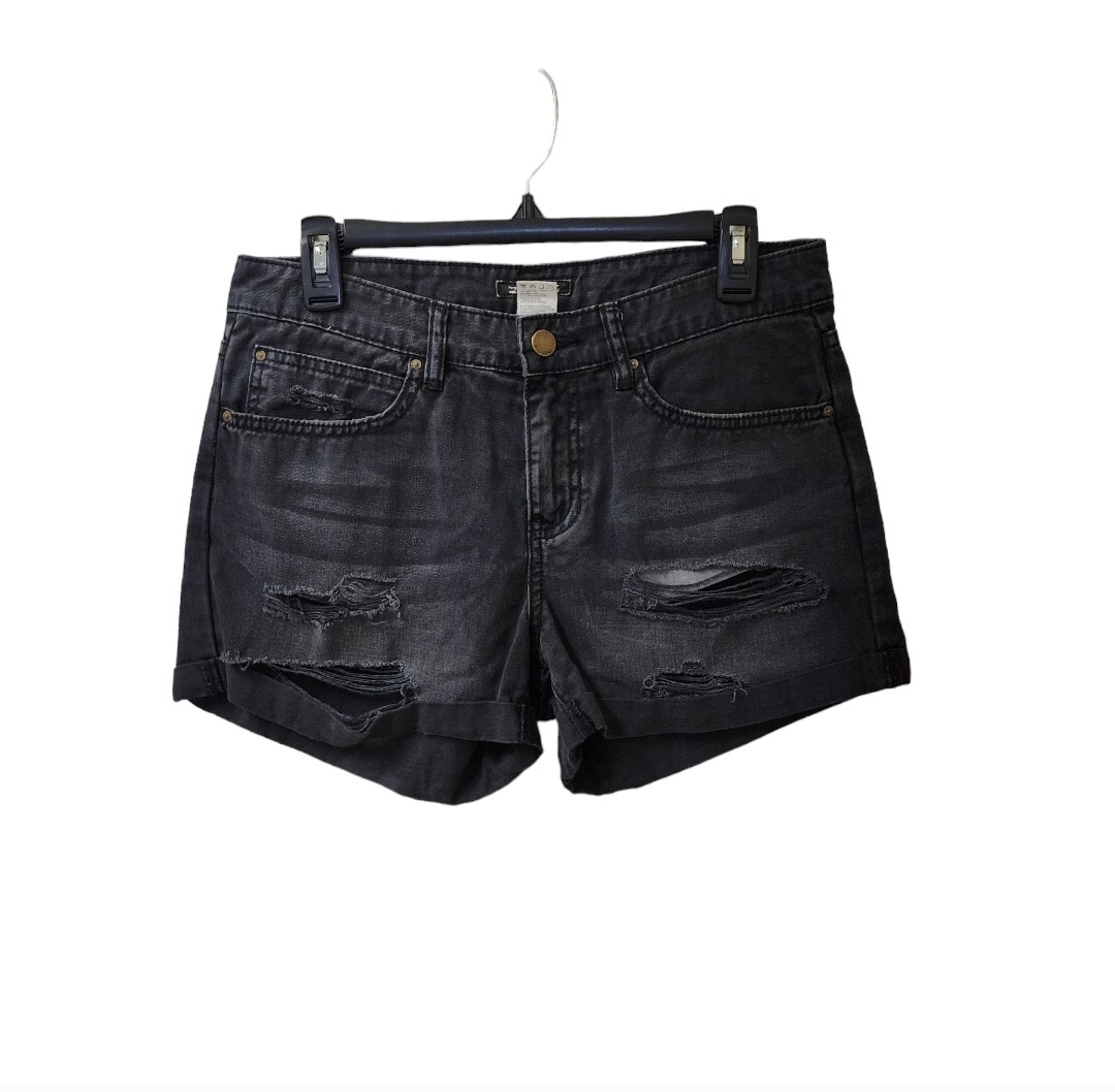 Billabong Black Distressed Cuffed Midi Frankie Jean Shorts Size 26