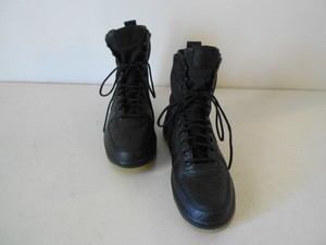 botas de cuero nike