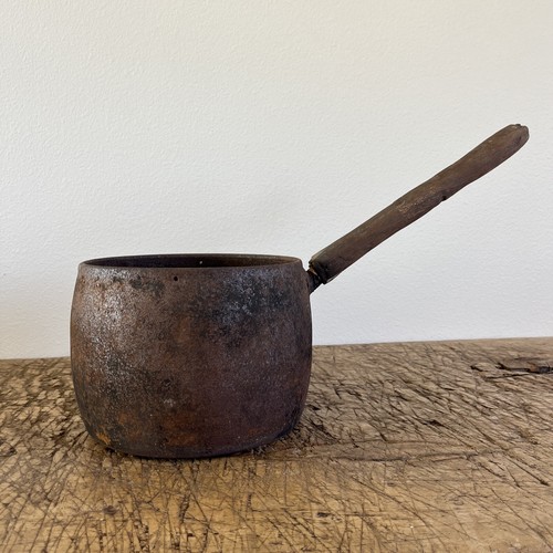 Antique Cast Iron Pot With Wooden Handle Large Heavy 6 Lbs Needs Repair - 第 1/10 張圖片