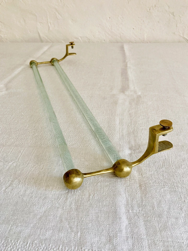 Porte-serviettes ancien en verre et laiton - Photo 2/4